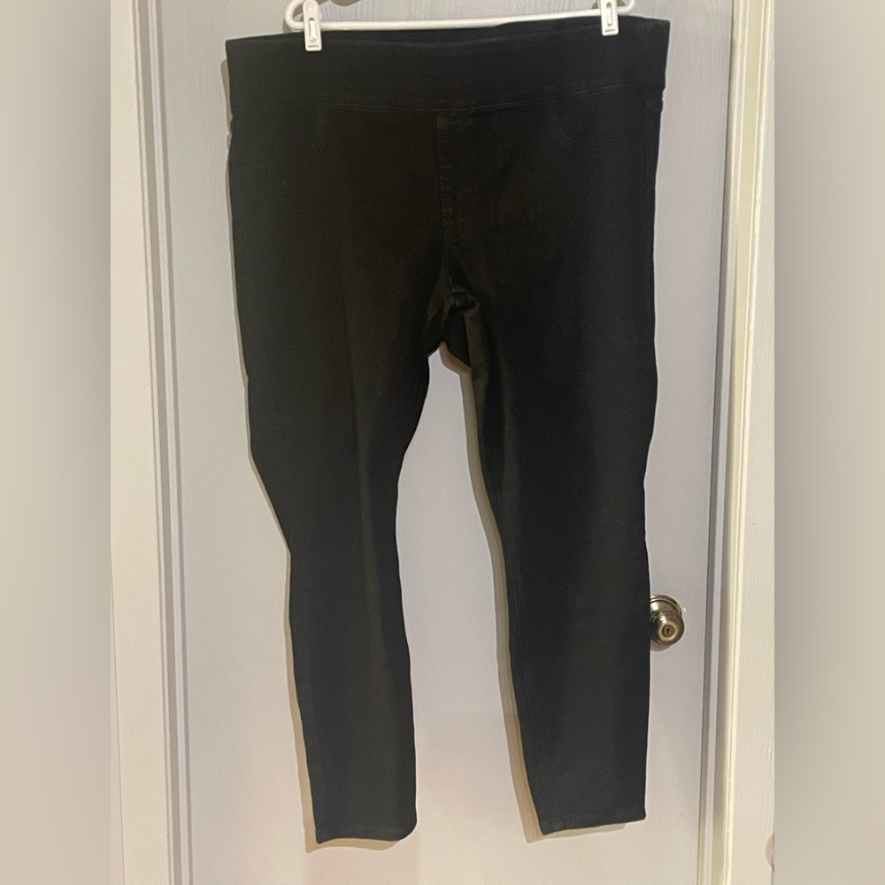 Old Navy Rockstar super skinny Jeggings size 20
